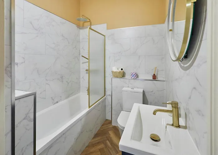 Apartment Host & - 18 The Zetland Saltburn-by-the-Sea